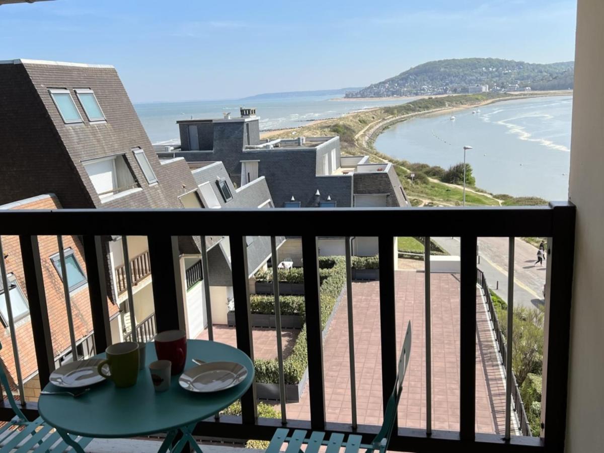 Appartement 2 Pieces Cabourg Avec Balcon, Ascenseur Et Vue Mer - Fr-1-487-335 Exterior photo